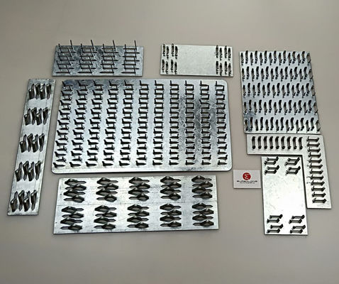 Conectores galvanizados de acero y metal para unión de madera duradera