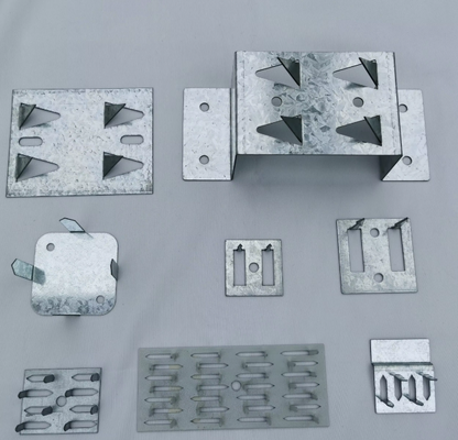 Clip de acero galvanizado estampado personalizado con diseño de autobloqueo para aplicaciones de fijación de aislamiento